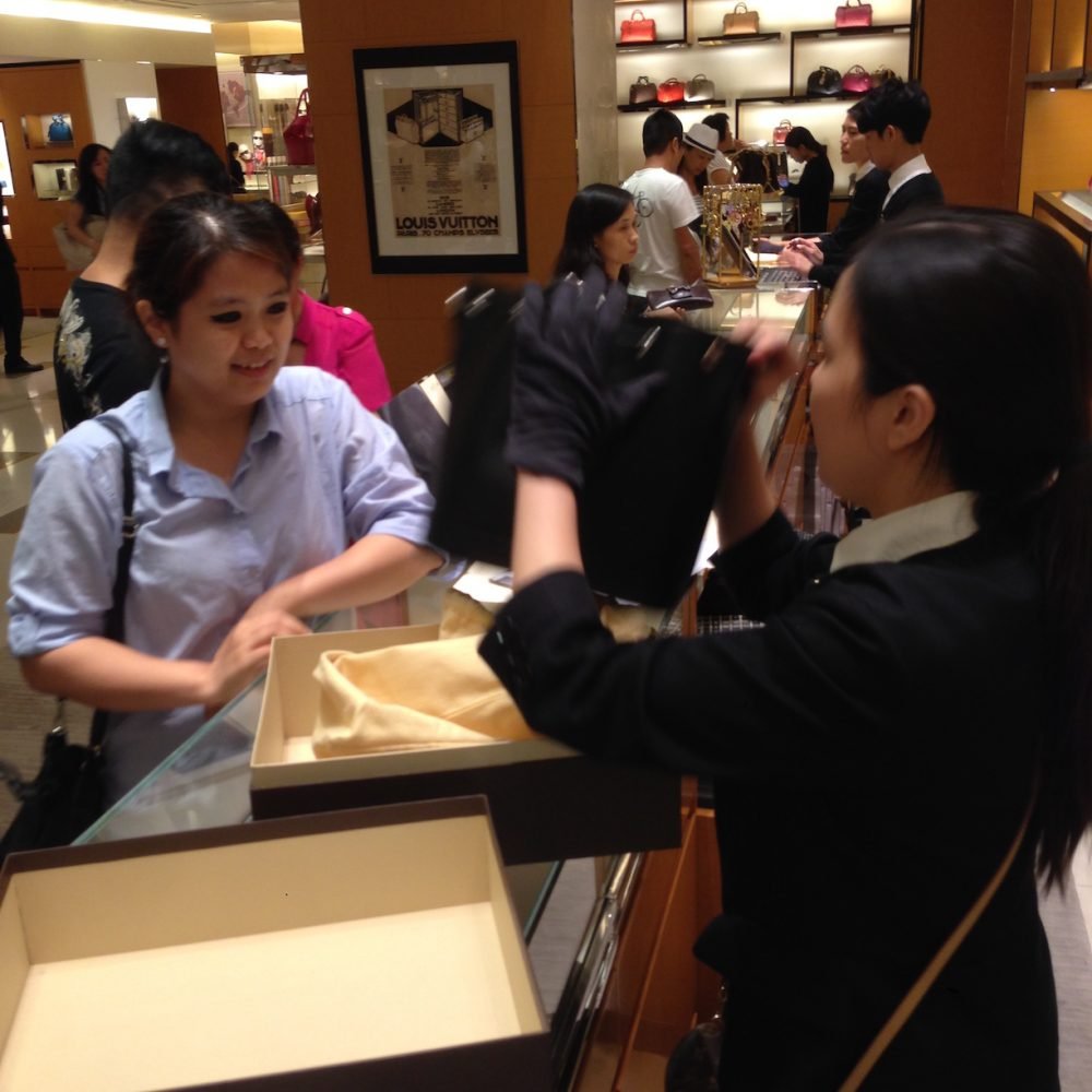 Louis Vuitton Sales Associate Job