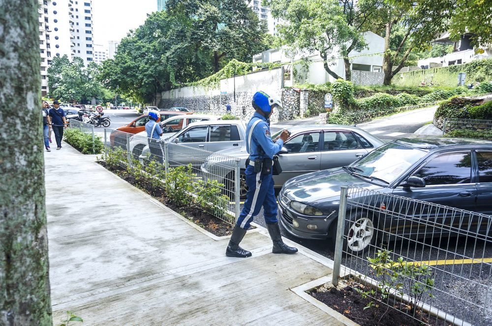 Parking Violation KL street