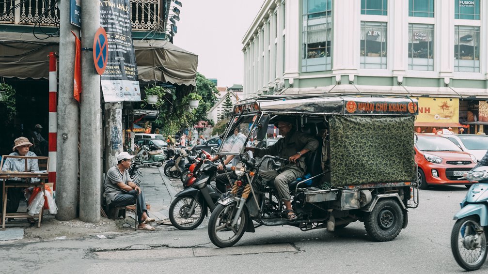 Street Photography Hanoi